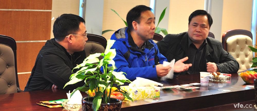 全國電磁計(jì)量技術(shù)委員會(huì)邵海明秘書長在湖南省計(jì)量檢測(cè)研究院李慶先副院長的陪同下，蒞臨銀河電氣指導(dǎo)工作